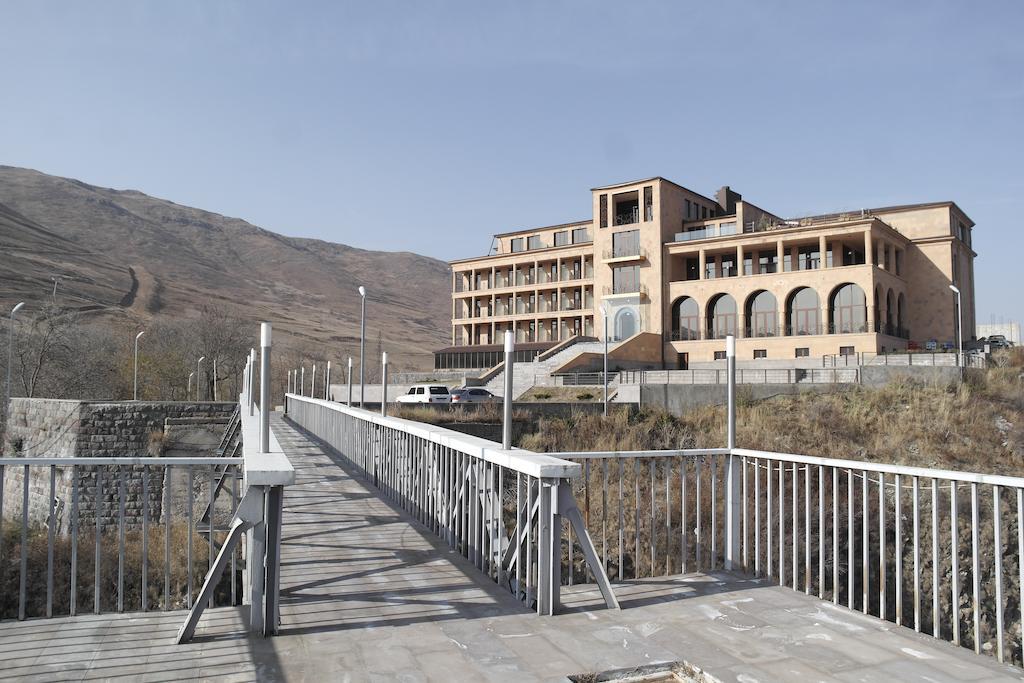 Akhtamar Hotel Cjsc Arzakan Eksteriør billede