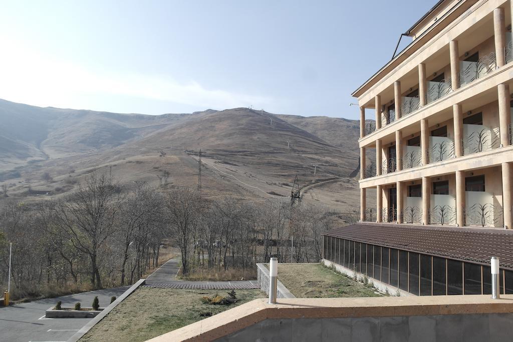 Akhtamar Hotel Cjsc Arzakan Eksteriør billede