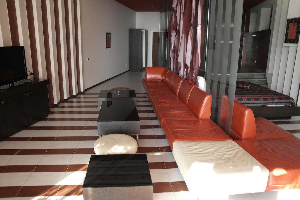 Akhtamar Hotel Cjsc Arzakan Værelse billede