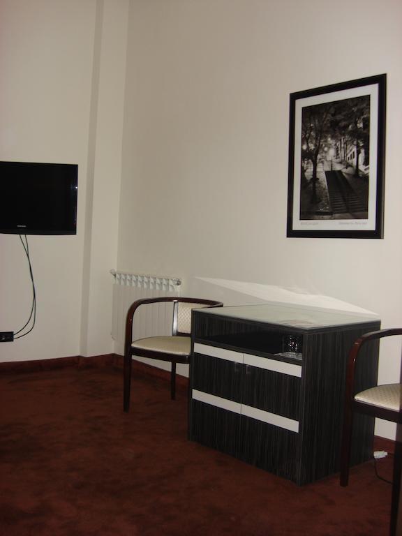 Akhtamar Hotel Cjsc Arzakan Værelse billede