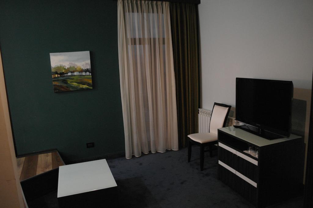 Akhtamar Hotel Cjsc Arzakan Værelse billede