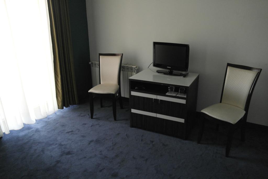 Akhtamar Hotel Cjsc Arzakan Værelse billede
